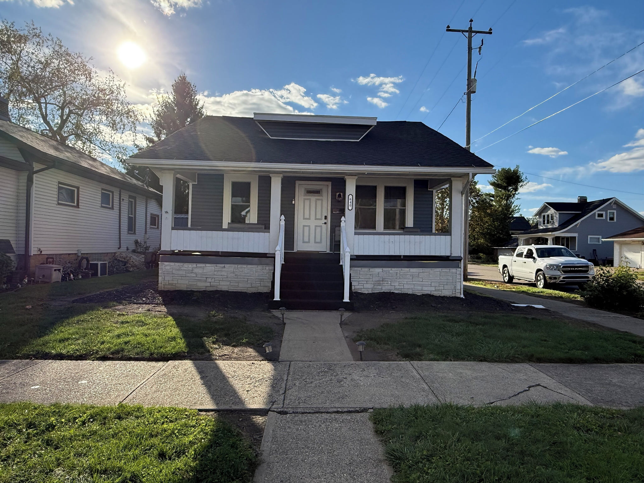 Historic Family Cottage • Uhrichsville OH