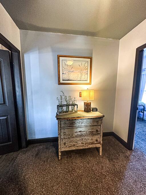 The Truro House: Large Yard for Pets, WiFi & Grill