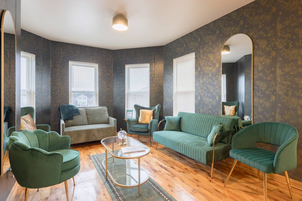 Vintage Vibes & Movie Nights | Chic Family Loft