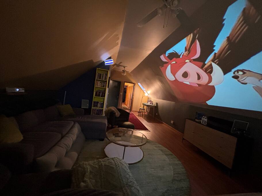 Vintage Vibes & Movie Nights | Chic Family Loft