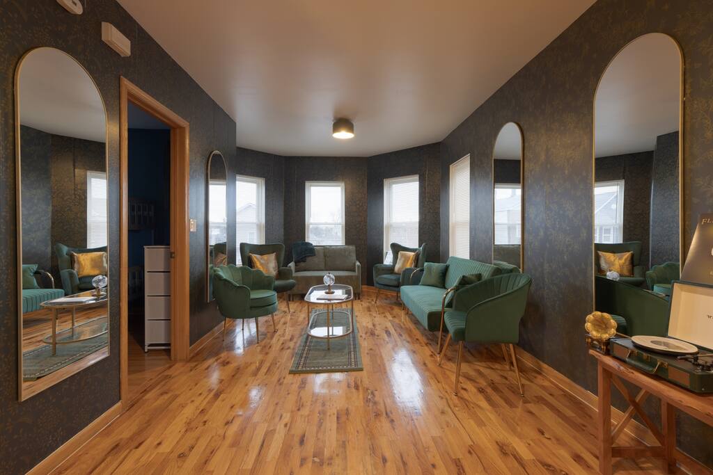 Vintage Vibes & Movie Nights | Chic Family Loft