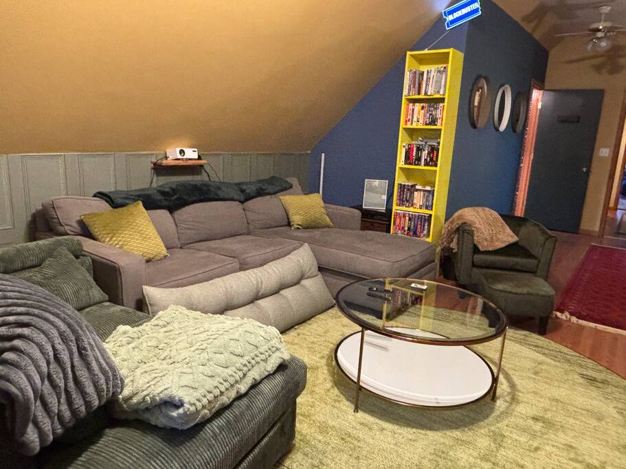 Vintage Vibes & Movie Nights | Chic Family Loft