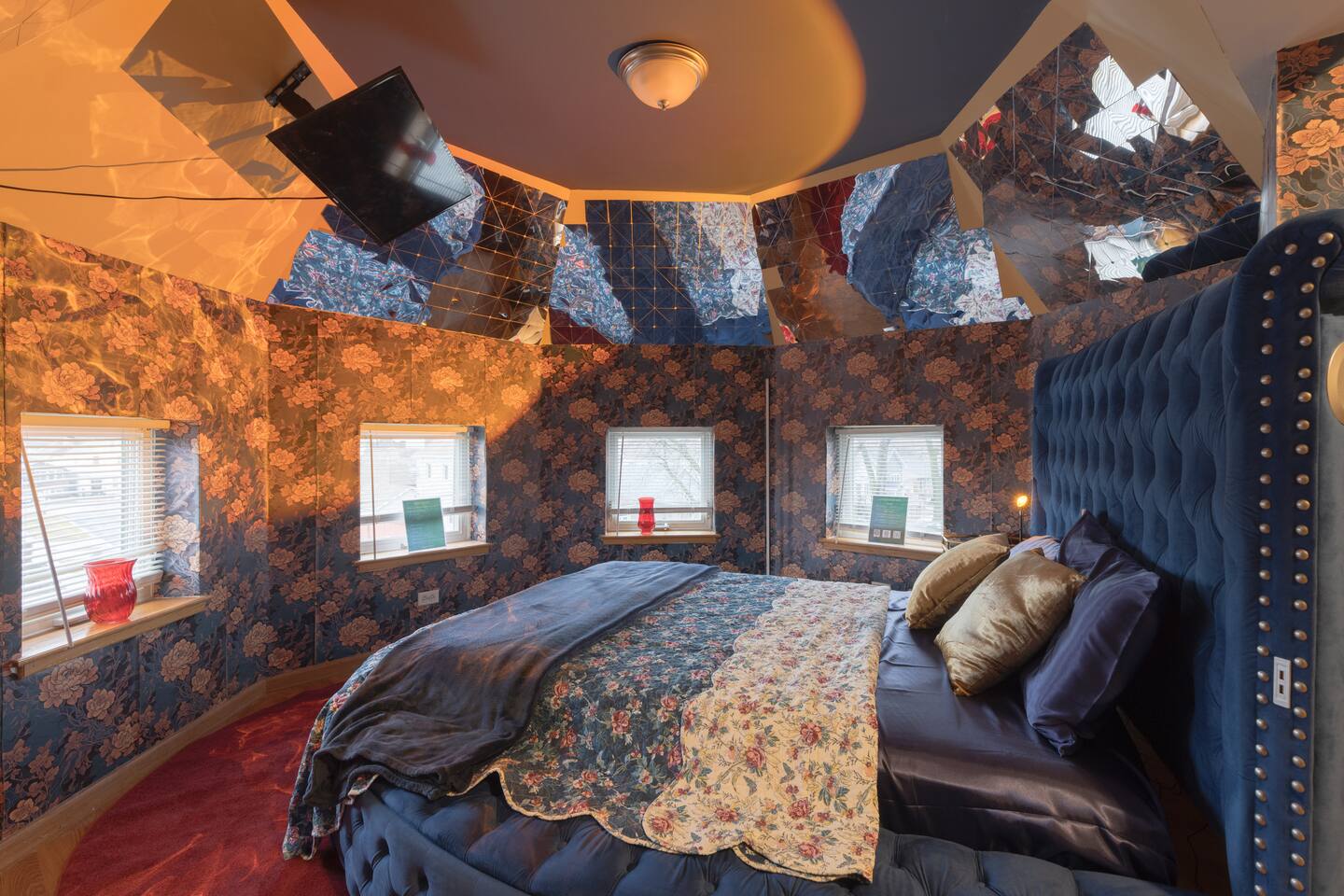 Vintage King Suite in 3-BED APT (10min to DT)