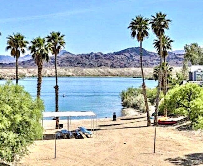 Island Retreat at Sam’s Beachcomber - Lake Havasu City