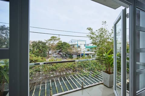 Nelly Villa