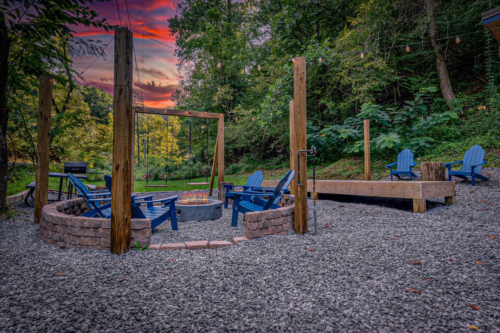 Bear Paradise Cabin-New!