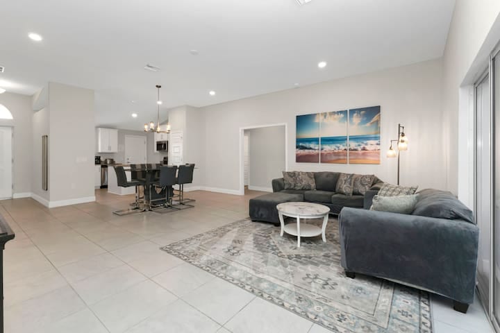 Entire home in North Port, Florida - North Port