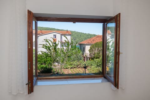 Apartments Šarić - Unit 376824-13