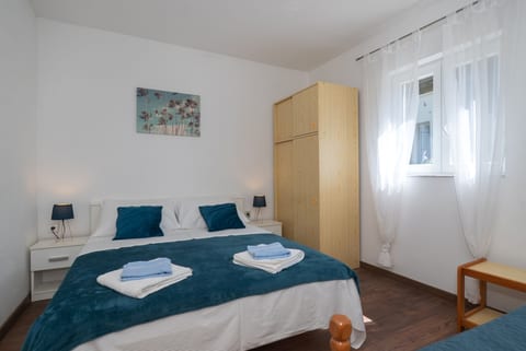 Apartments Šarić - Unit 376825-13