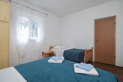 Apartments Šarić - Unit 376825-13