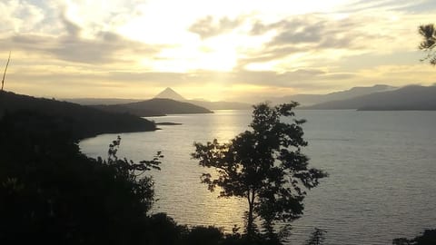 New apartment for 4 (astonishing view of the Lake)