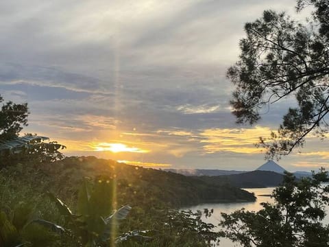 New apartment for 4 (astonishing view of the Lake)