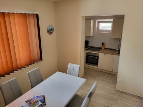 Apartments Leonardo - Unit 376856-13