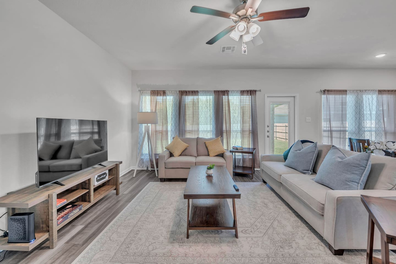 troy-4br-hub-for-business-pros/