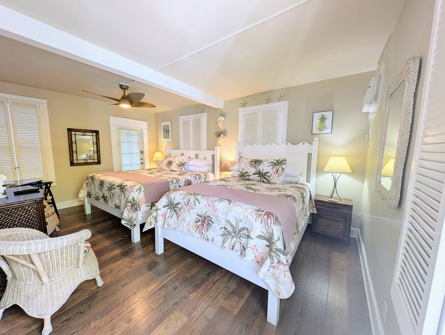 Coral Palms 1BR/King/Queen, Pool, block to Duval