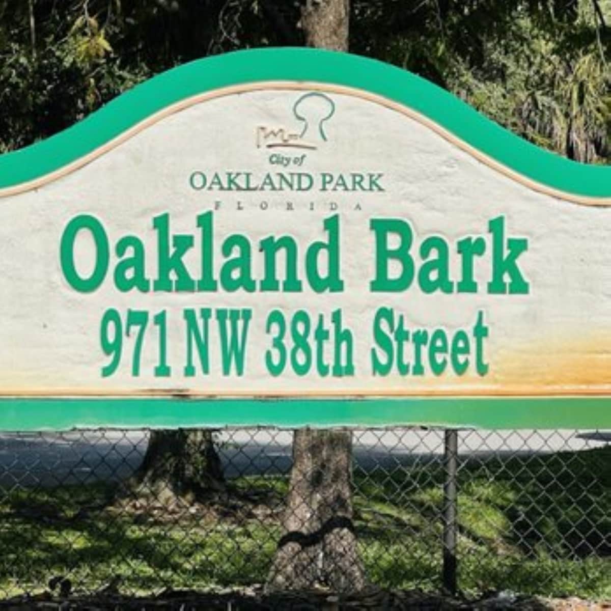 Oakland Bark Park for Doggies {Next Street Over}