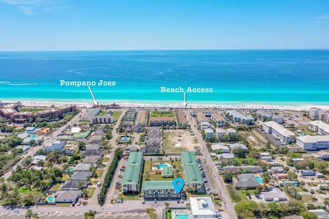 2 blocks to the beach!