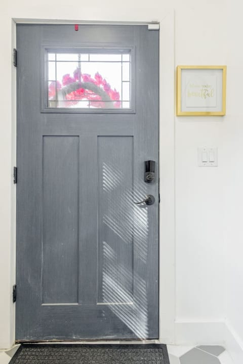 Luxe 3BR/2BA WasherDryer Parking