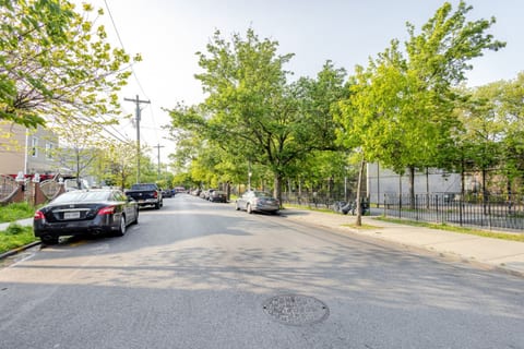 Luxe 3BR/2BA WasherDryer Parking