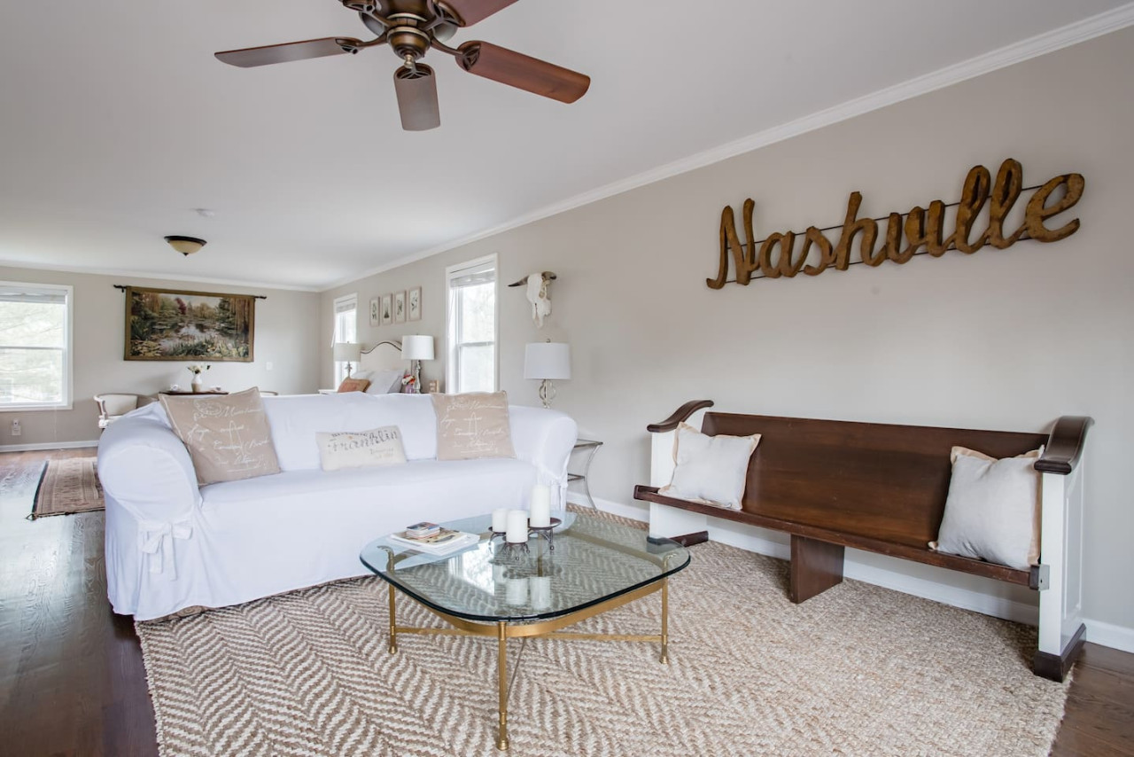 the-franklin-farmhouse-of-franklin-tn/