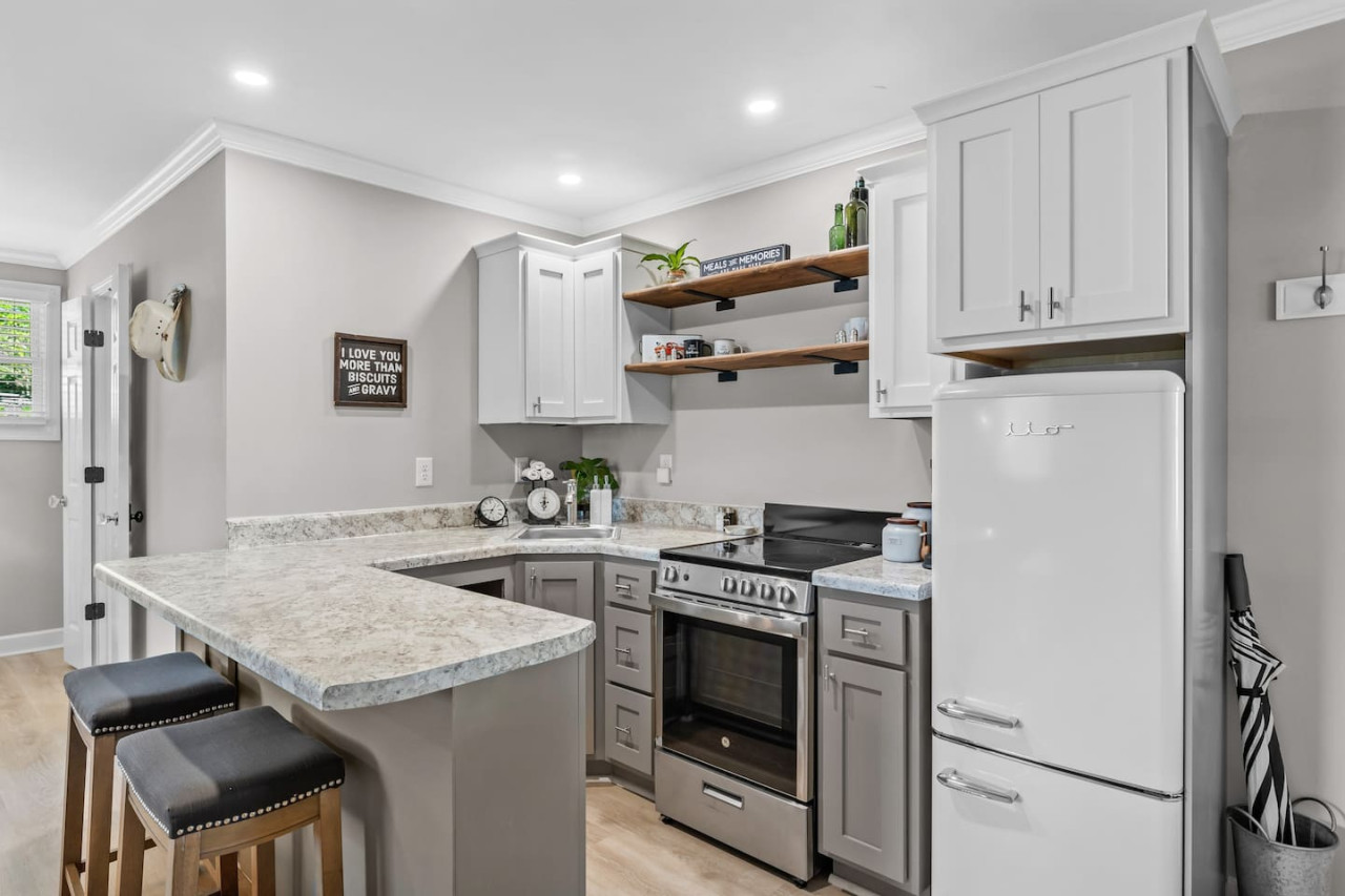 the-country-cottage-of-franklin-tn/