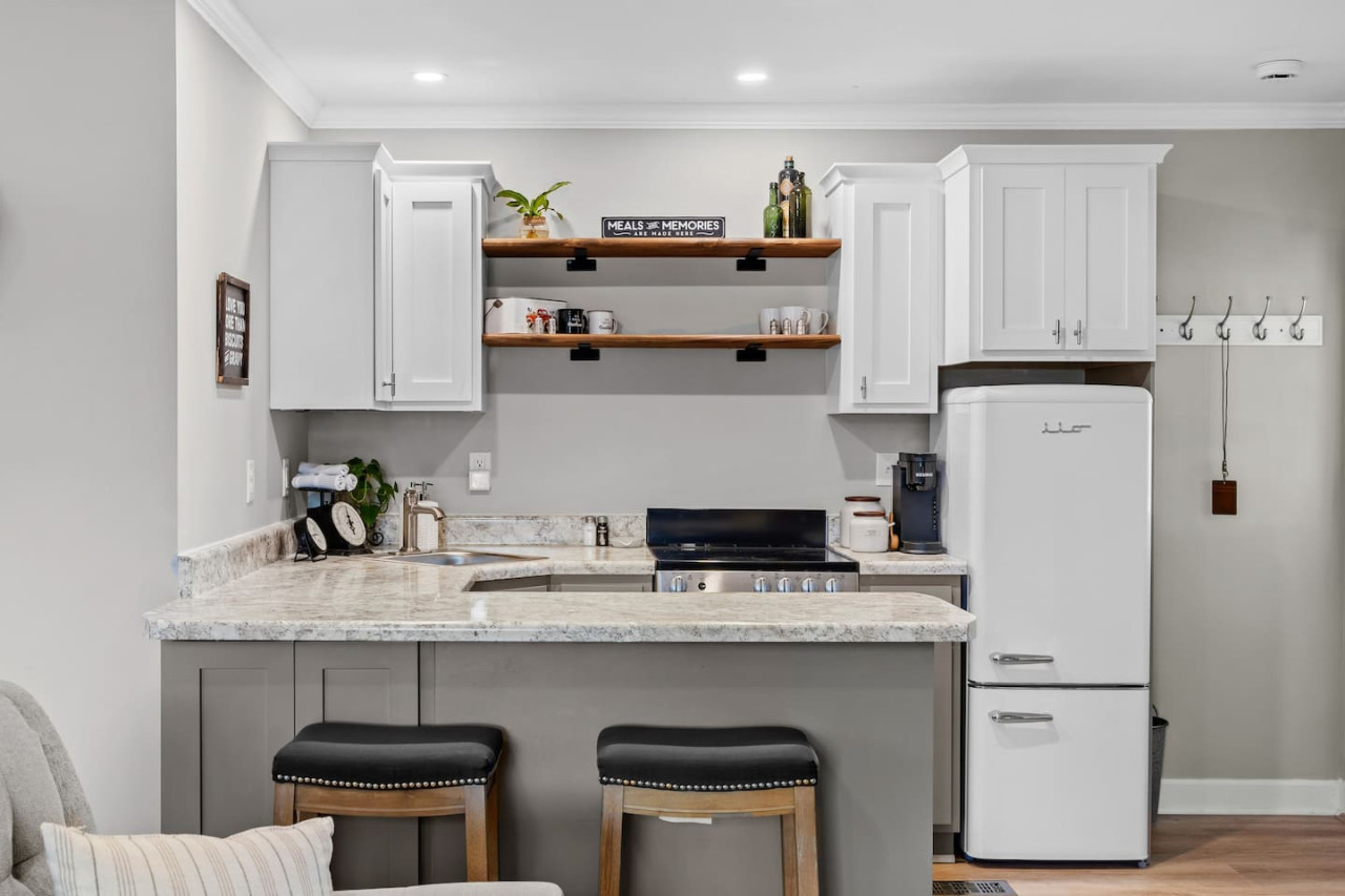 the-country-cottage-of-franklin-tn/