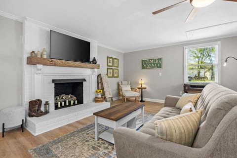 The Country Cottage of Franklin, TN