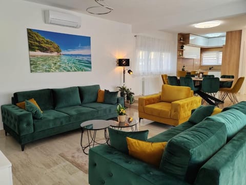 Villa Nikoma - Unit 376855-13