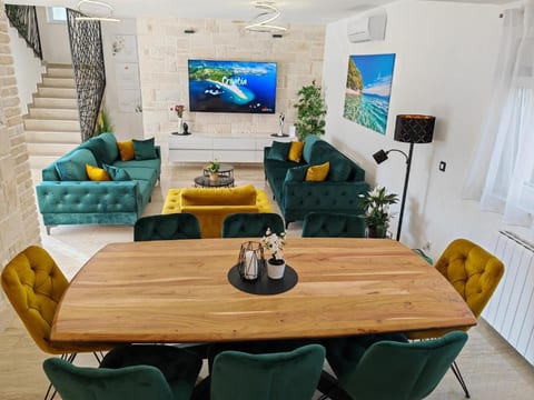 Villa Nikoma - Unit 376855-13