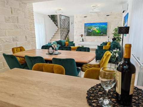 Villa Nikoma - Unit 376855-13