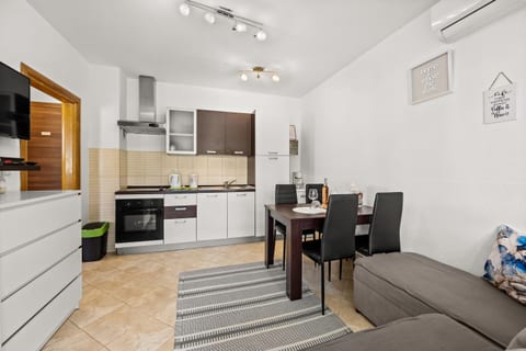 Apartments Rondine - Unit 376908-13