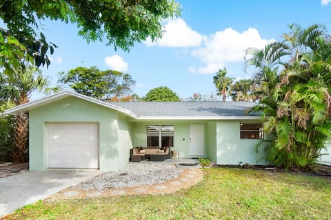 Boynton Blue Ocean 3br w/office 7 min to the beach