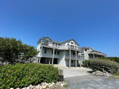 Pelican Rest Ocean Sands