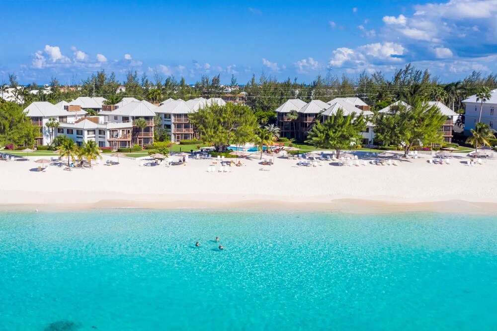 3-bedroom-oceanview-pool-on-seven-mile-beach/