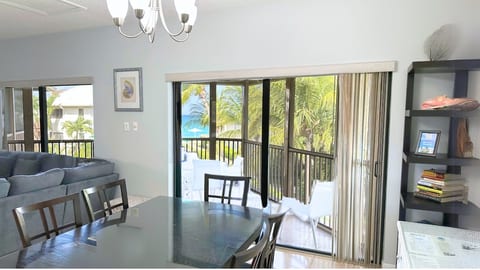 3-Bedroom Oceanview + Pool on Seven Mile Beach image 5