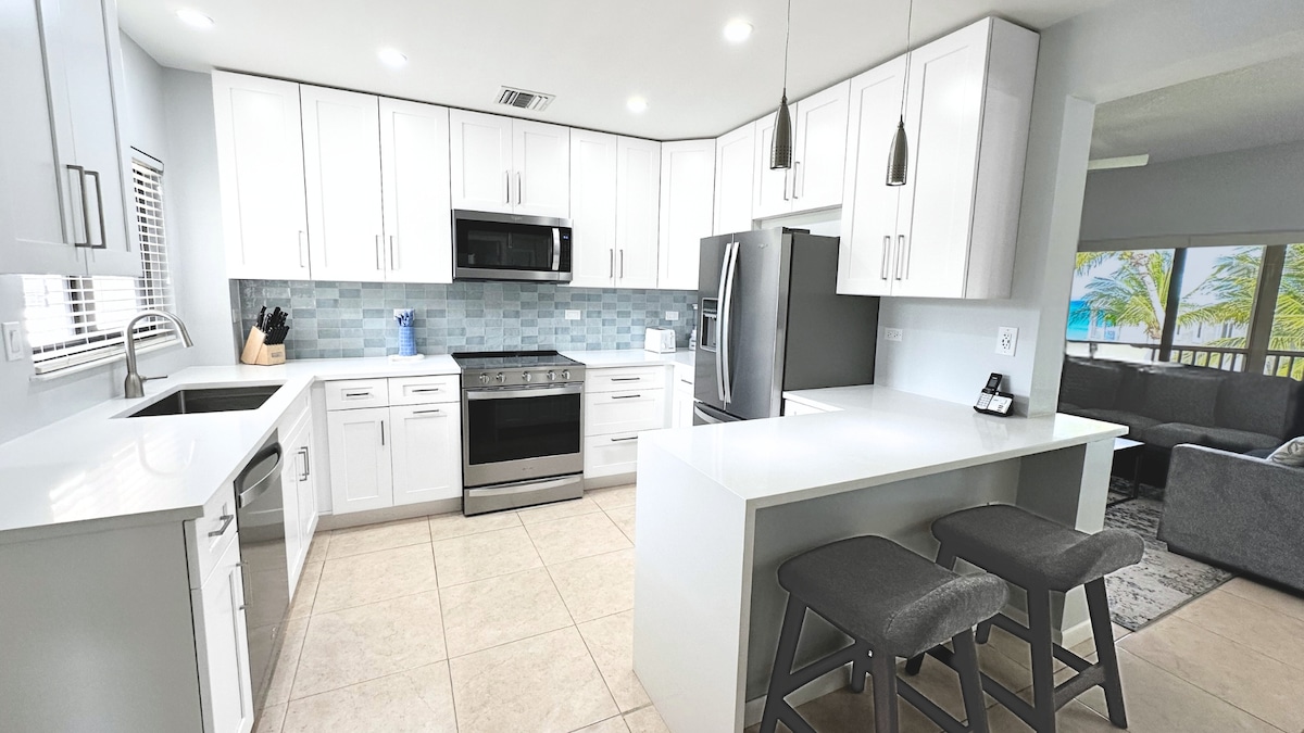 3-bedroom-oceanview-pool-on-seven-mile-beach/