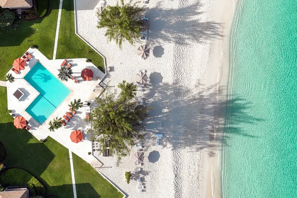 3-bedroom-oceanview-pool-on-seven-mile-beach/