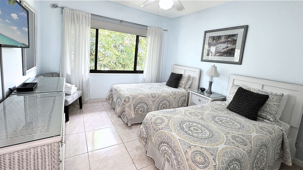 3-bedroom-oceanview-pool-on-seven-mile-beach/