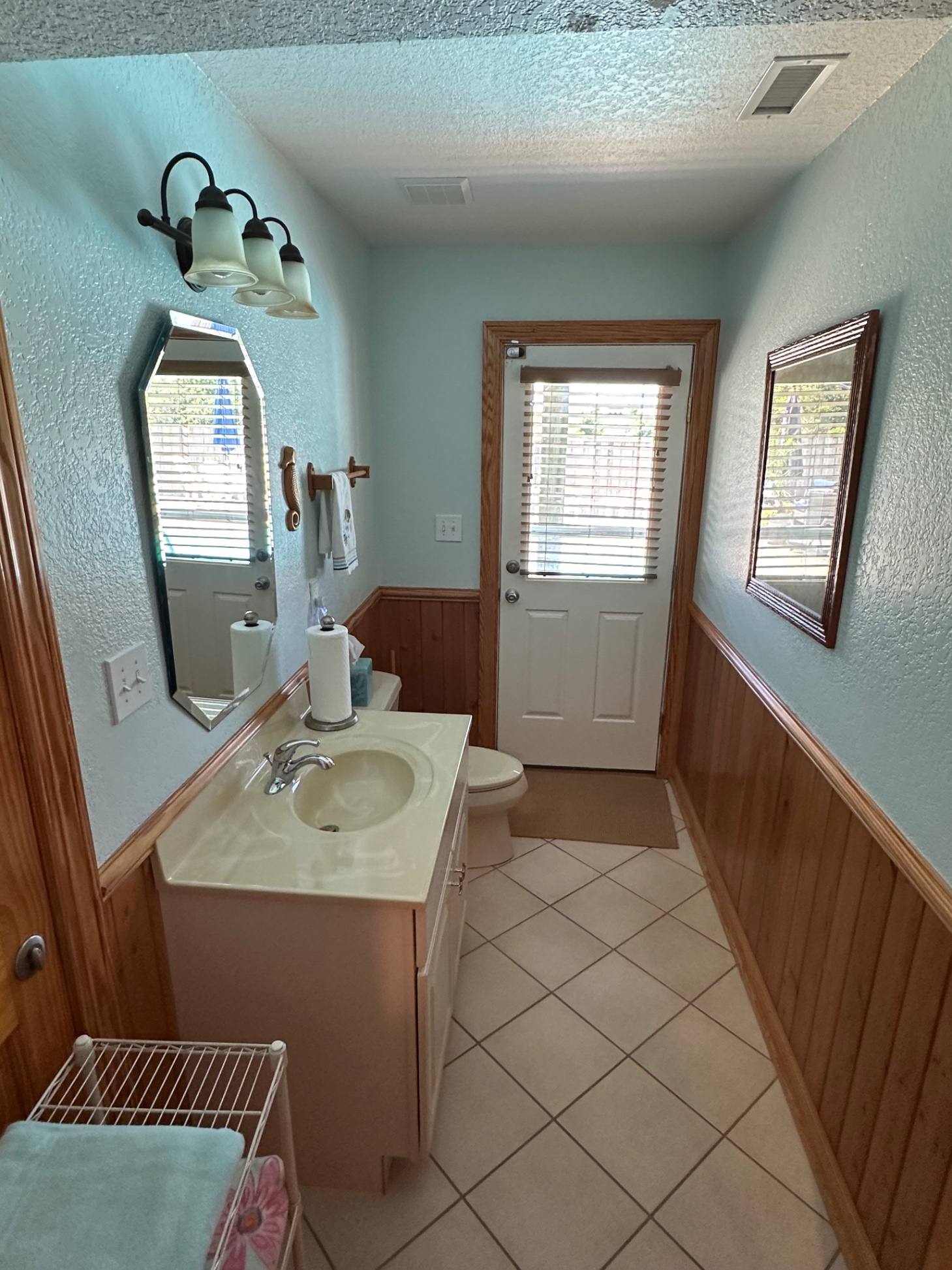 Half bath to Pool Area