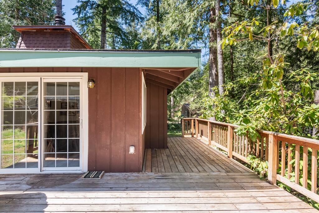 Cozy Mt Hood Cabin -King bed- pool opens June 14! - Rhododendron