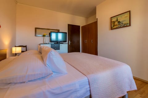Apartments and Rooms Dotli - Unit 376934-13