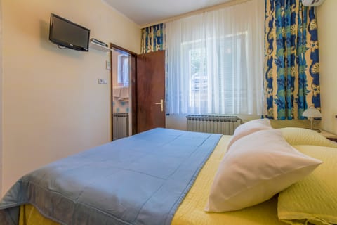 Apartments and Rooms Dotli - Unit 376937-13
