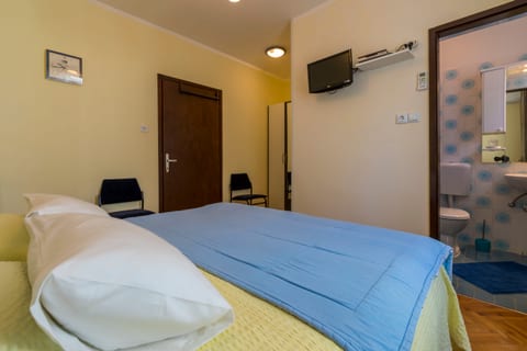 Apartments and Rooms Dotli - Unit 376937-13