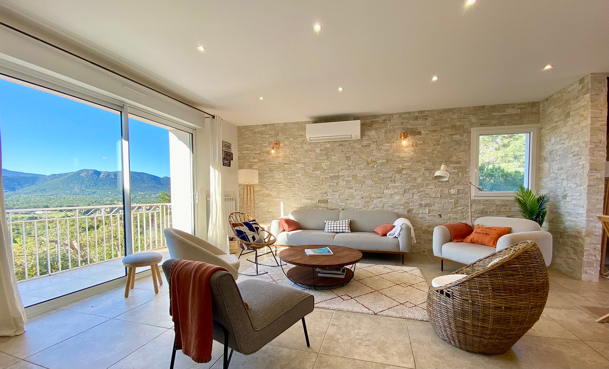 Living room with incredible mountain view