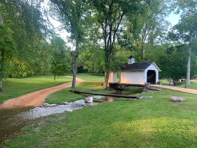 charming-family-retreat-near-buffalo-river-resort/