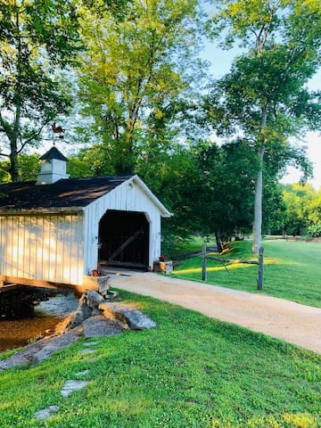 charming-family-retreat-near-buffalo-river-resort/