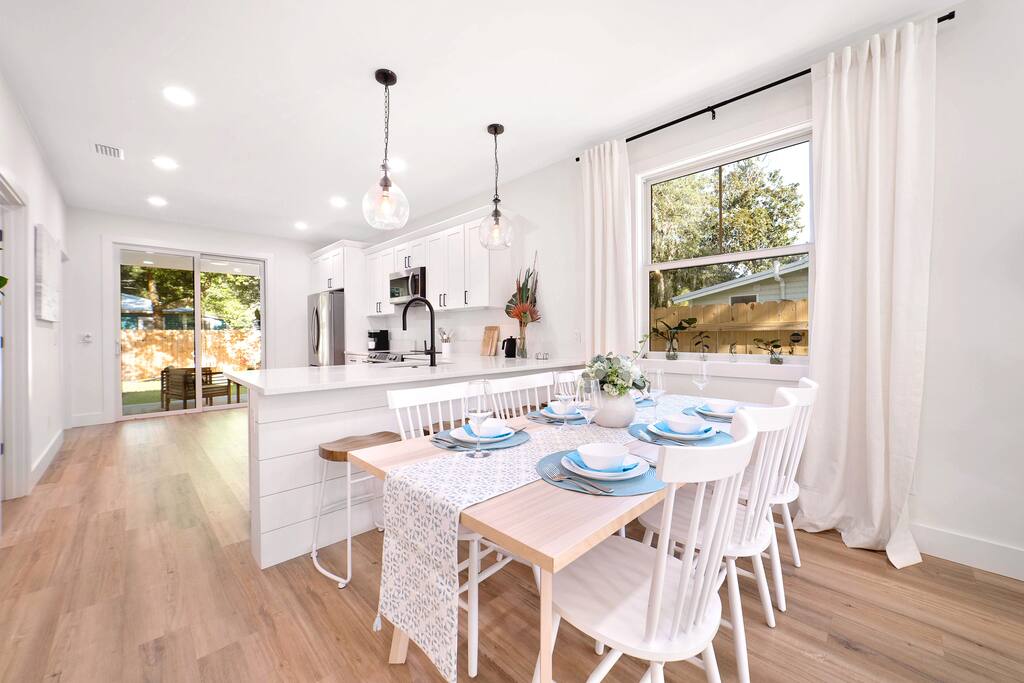 2 Stylish Homes •Sleeps 13• Near Downtown + Beach