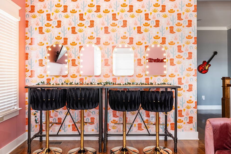 Hot Tub, Glam Room, Game Room & 2 King Beds - Nashville