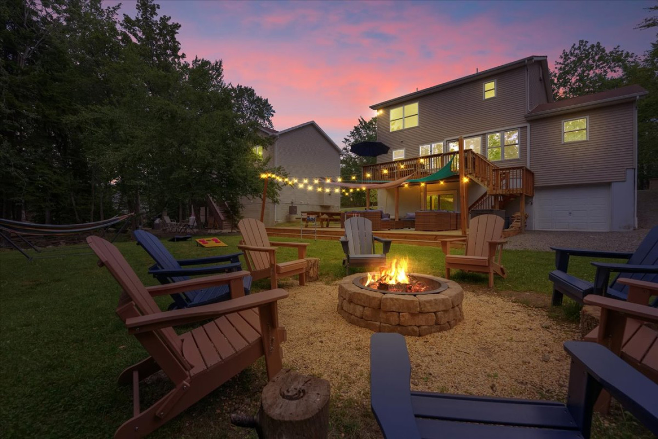 Unwind by the fire, just steps from the water. S’mores, stories, and serenity guaranteed.