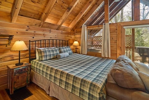 Hoot Owl Retreat - Gatlinburg, TN